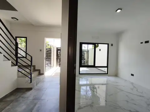 Departamento en Venta en Villa Luzuriaga, USD 72.000