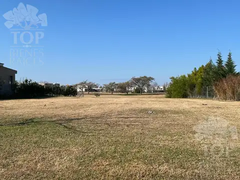 Terreno en Venta 23  mts Frente