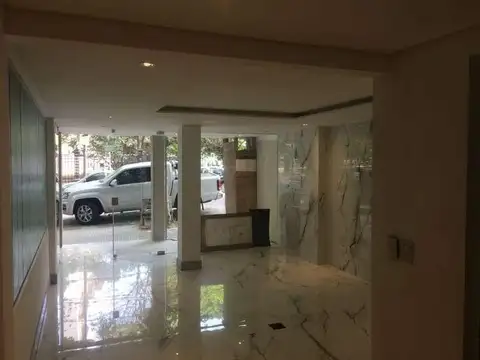 Oficina en Venta con 2 cocheras