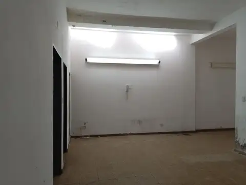 Local en Venta 70 años