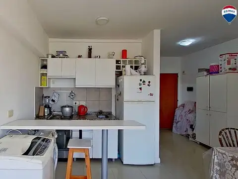 VENTA MONOAMBIENTE CON RENTA COCHERA MATADEROS