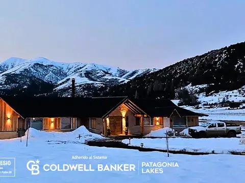 VENTA Casa 3 dormitorios 206m2 lote 2050m2  Peñón Del Lolog San Martin De Los Andes