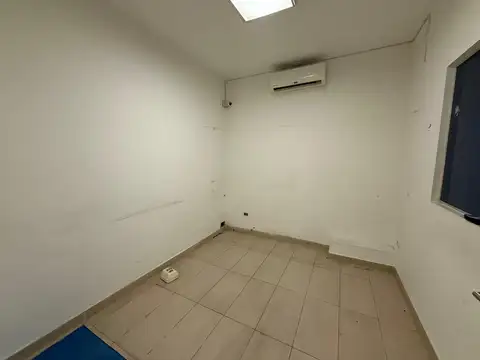 Local en General San Martin