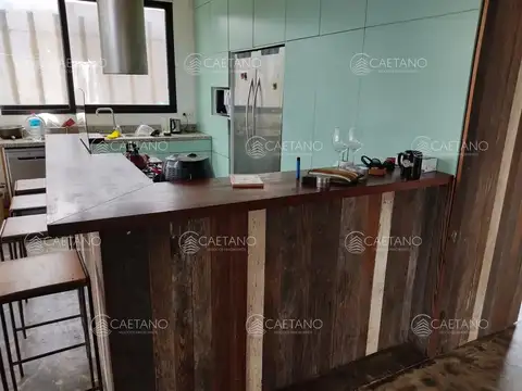 Venta casa 5 dormitorios Punta Piedras, Manantiales