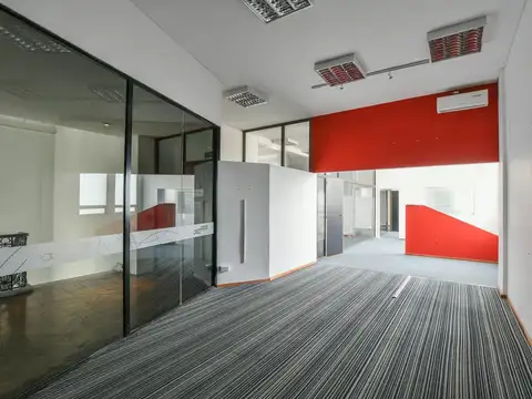Oficina 6 ambientes con 1 baño