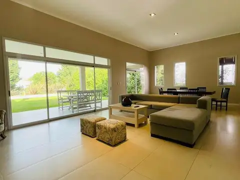 AV JORGE NEWBERY 4550