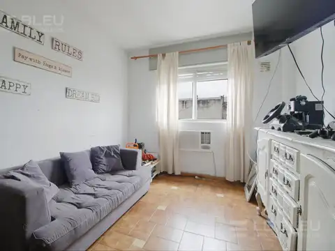 Venta Departamento 4 ambientes con cochera en Mataderos