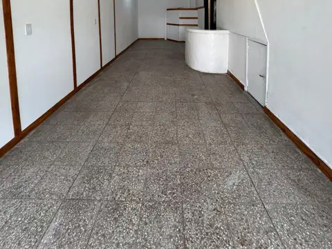 Local en Alquiler en Sourigues, $ 700.000