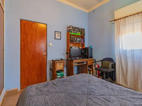 Venta Olivos Ph mas local 4 ambientes terraza