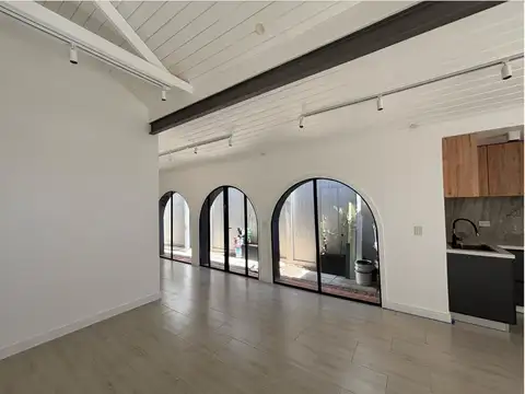 Depto Tipo Casa 3 ambientes con 2 baños