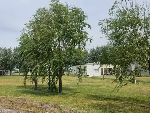 Lote en Haras del sur III barrio los robles 207