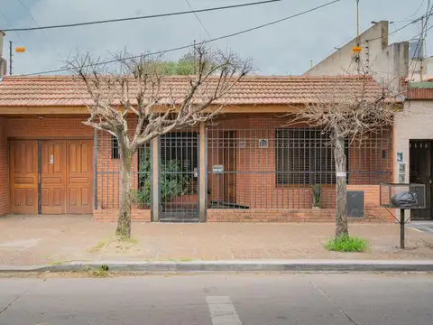 Mariquita Sanchez de Thompson  al 1700