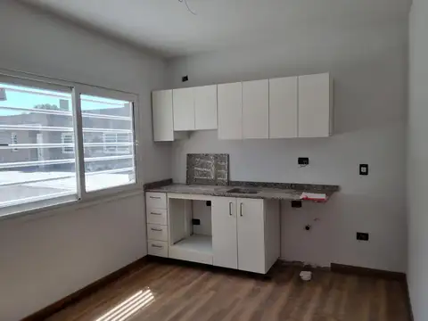 Casa 2 ambientes con 1 baño