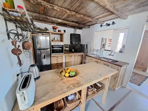 Casa 3 ambientes con 2 baños