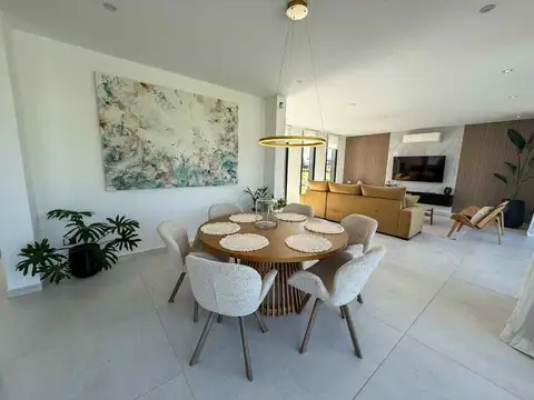 Casa en Venta de 4 dormitorios