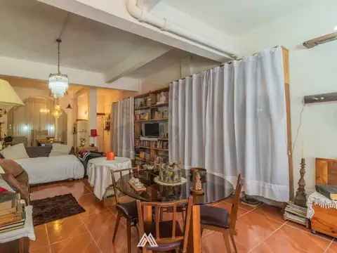 Local en Venta 90 años