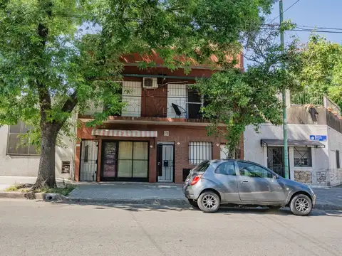 PH + Dpto + Local - P. Avellaneda - Venta/Permuta