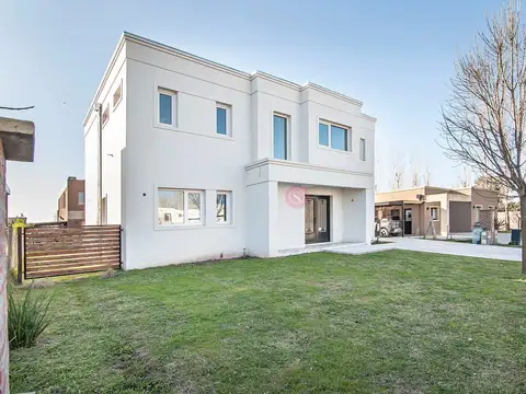 Casa en Venta en Lagoon Pilar, USD 370.000