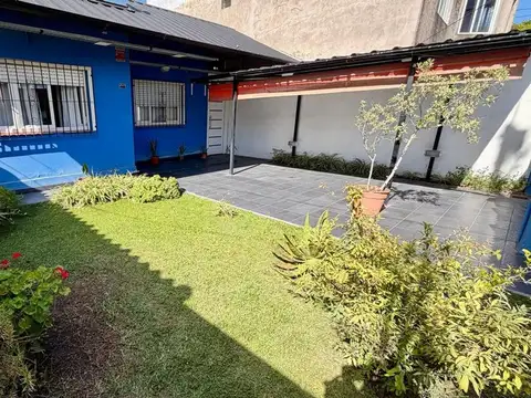CASA 4 AMB EN VENTA IMPECABLE EN MERLO NORTE