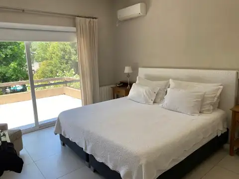 Casa en Alquiler Temporal con 1 cochera