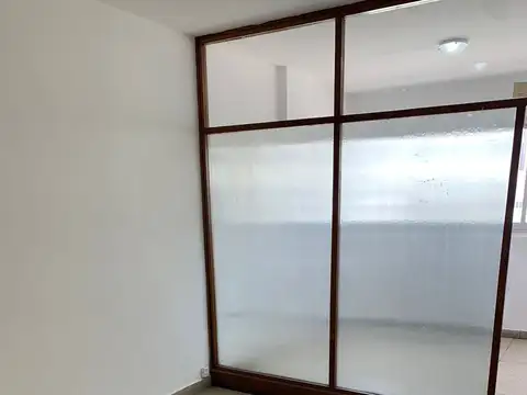 Oficina 2 ambientes con 1 baño