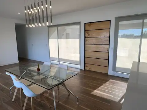 Casa en Alquiler en Countries y Barrios Cerrados en Pilar, USD 4.200