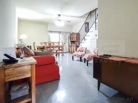 Salguero  al 800, entre Cosme Argerich y Lamadrid