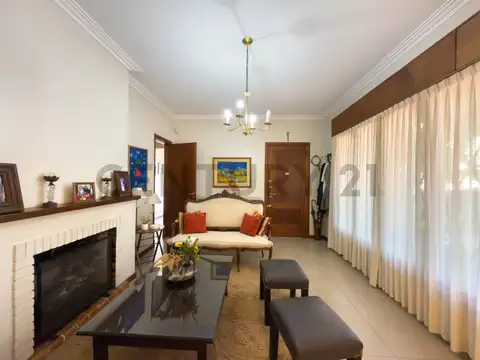 Casa en Venta en City Bell, USD 240.000