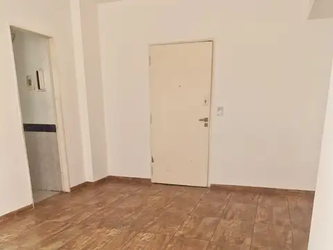 ALQUILER  DEPARTAMENTO 3 AMBIENTES CON BALCÓN