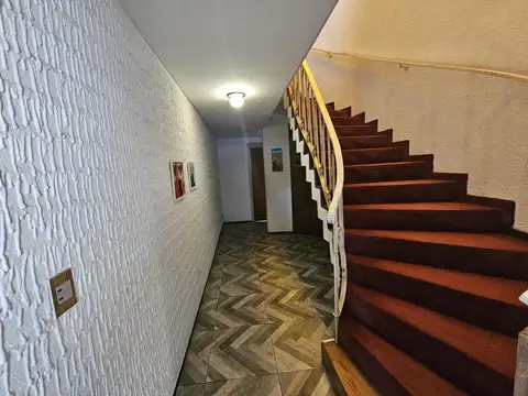 Depto Tipo Casa en Venta 50 años