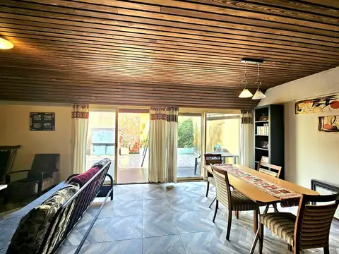 Depto Tipo Casa en Venta en Villa del Parque, USD 398.000