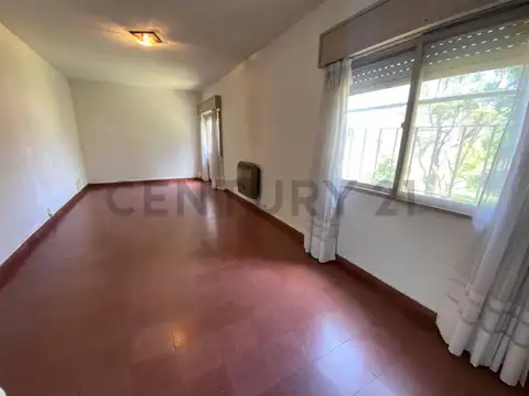 Departamento en Venta en Villa Elvira, USD 28.000