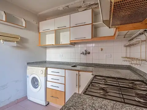 Depto Tipo Casa en Venta 80 años