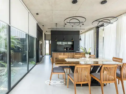 Casa en Venta al Este