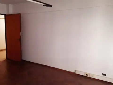 Oficina en Venta 50 años