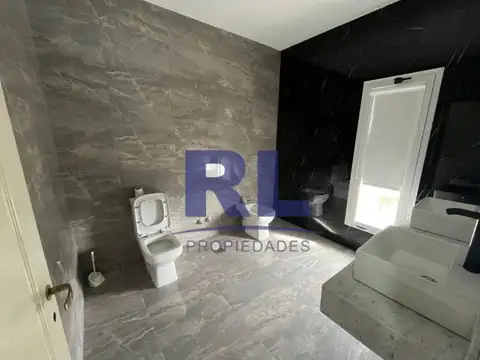 Sargento Cabral 5600