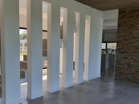 LAGOON PILAR CASA EN VENTA