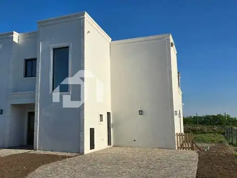Casa  en Venta en San Sebastian, Escobar, G.B.A. Zona Norte