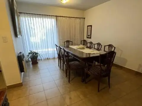 Casa en Venta en Marcos Paz, USD 250.000