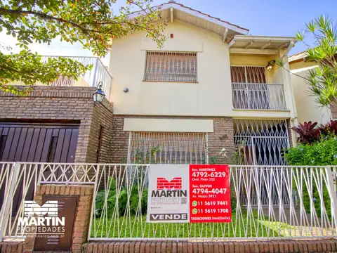 Casa 4 amb con jardín y quincho en Martínez
