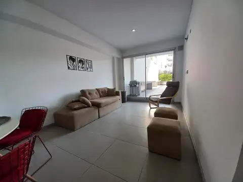 Departamento en Alquiler en Flores, $ 1.400.000