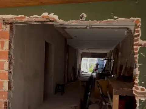 Depto Tipo Casa en Venta en Villa Raffo, USD 95.000