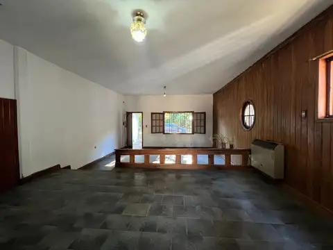 Casa 3 ambientes con 2 baños