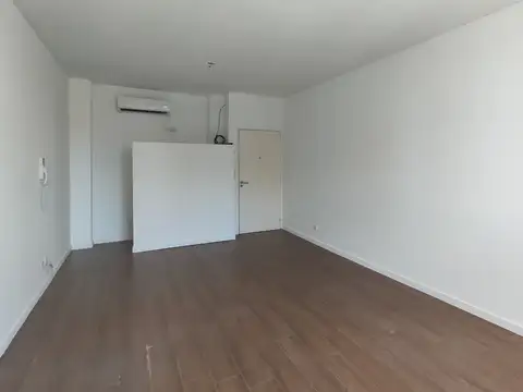 Oficina en Alquiler al Sur