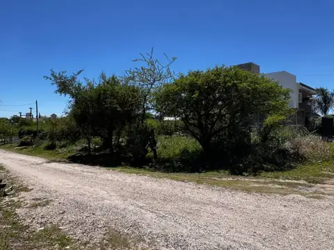 Reina Mora esquina Golondrina, Anisacate , Piso 0