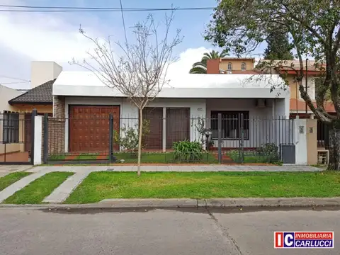 Casa tres dormitorios en Ituzaingó venta