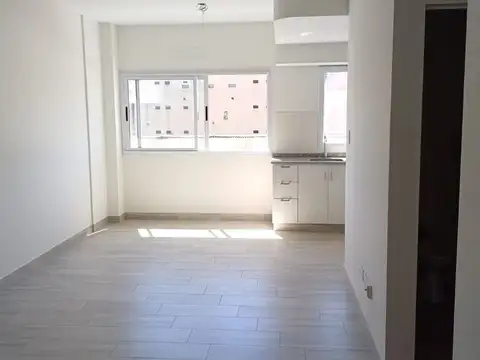 Departamento en Alquiler en Monserrat, $ 525.000