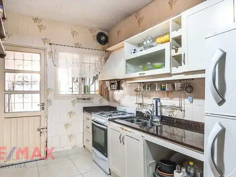 VENTA DUPLEX 4 AMB CON COCHERA EN RAMOS MEJIA