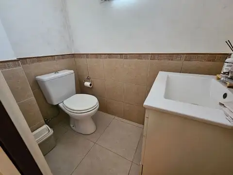 VENTA CASA PILETA 3 DORM PERMUTA/CUOTA BUEN RETIRO