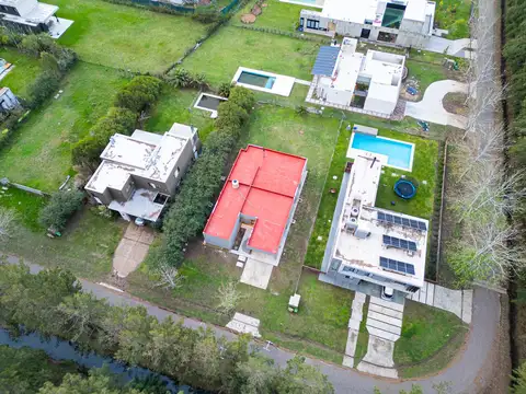 Lote 376 sobre calle la lluvia